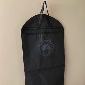 Canada 🇨🇦 Goose Garment bag
